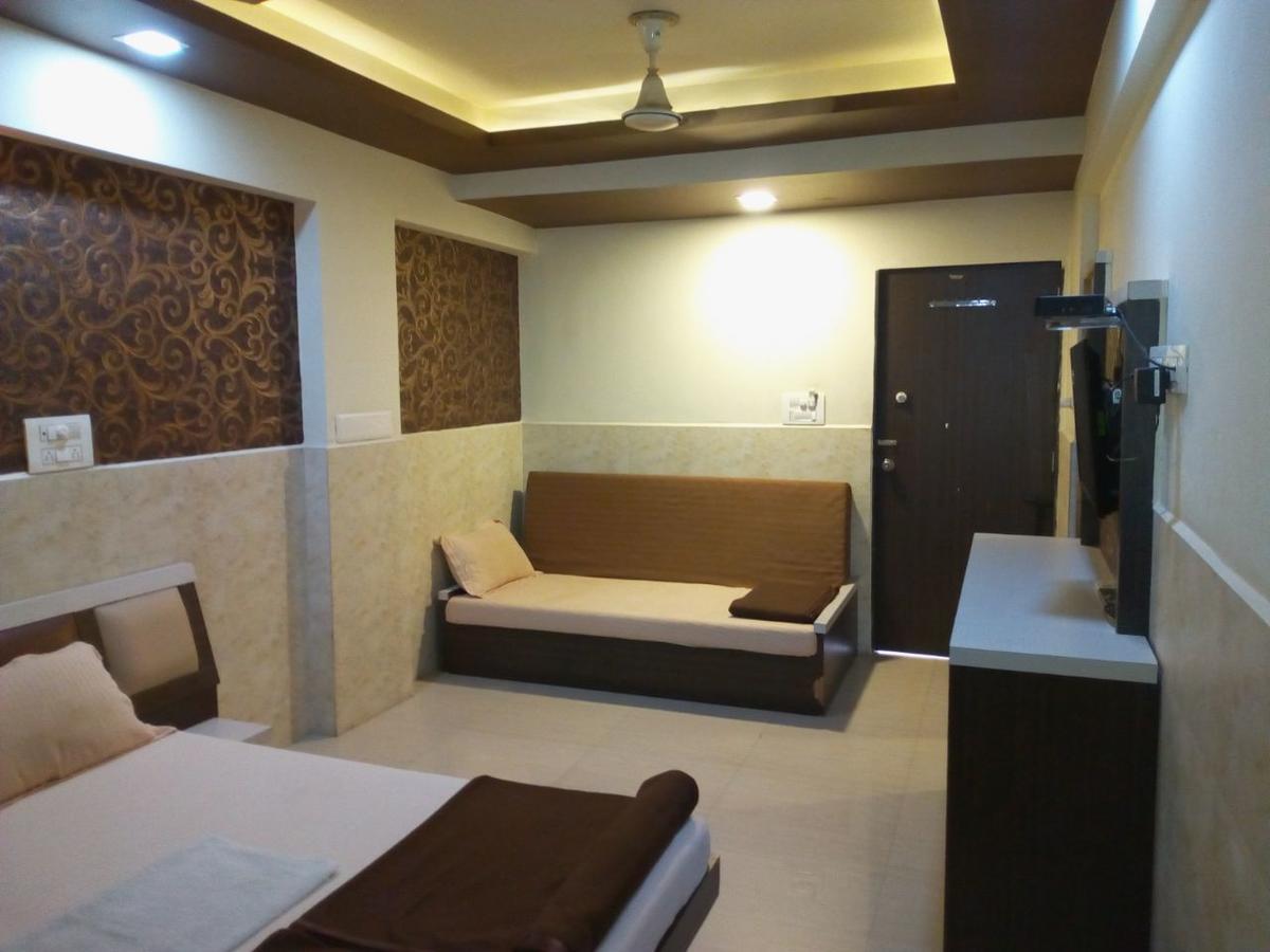 Hotel Gokul Ahmedabad Exterior photo